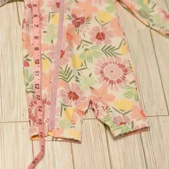 Carter's size 6 months rash guard long sleeve asymmetrical zip pink/yellow/purpl - Picture 14 of 14